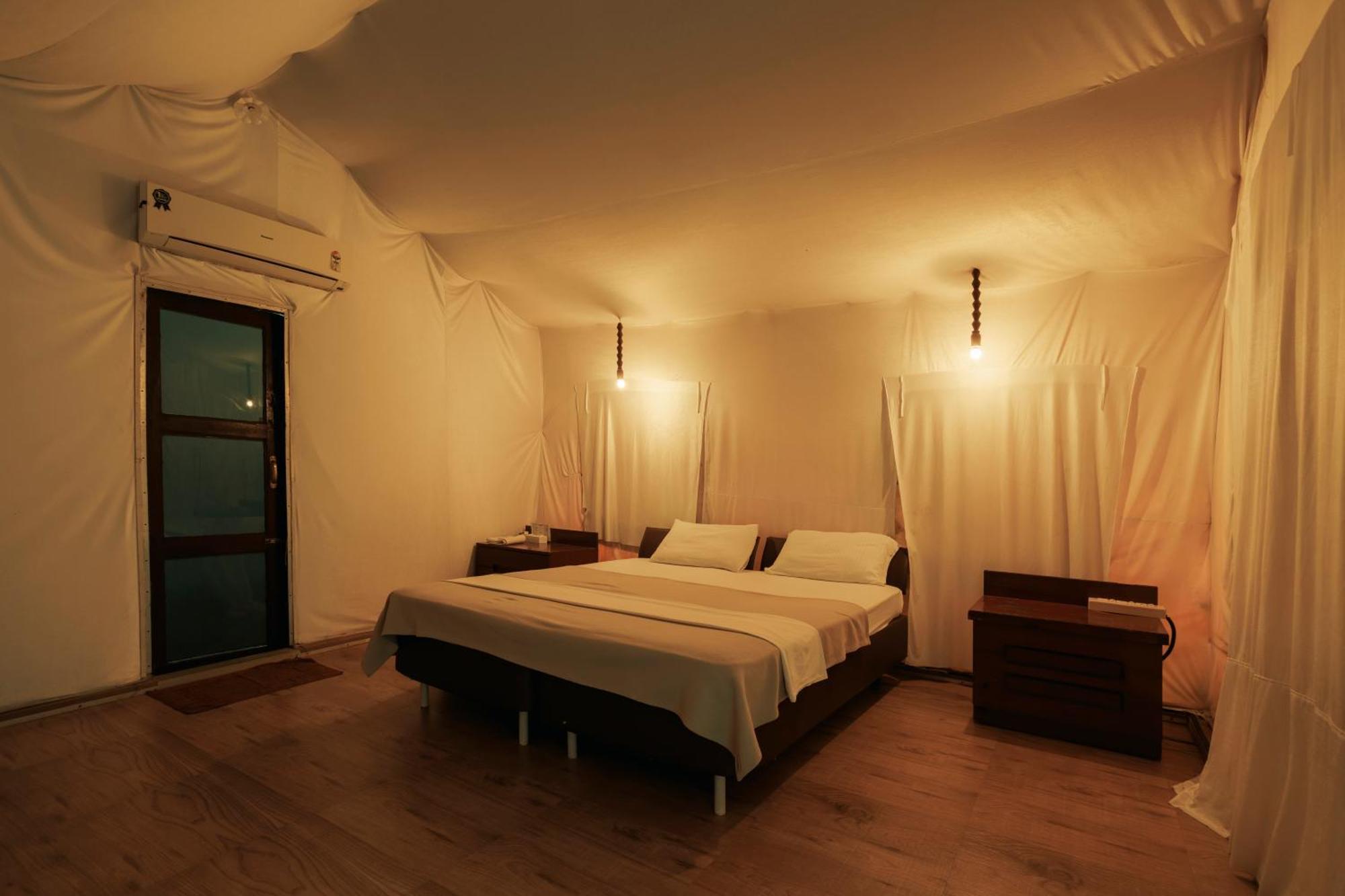 Sai Vishram Beach Resort Bainduru Luaran gambar