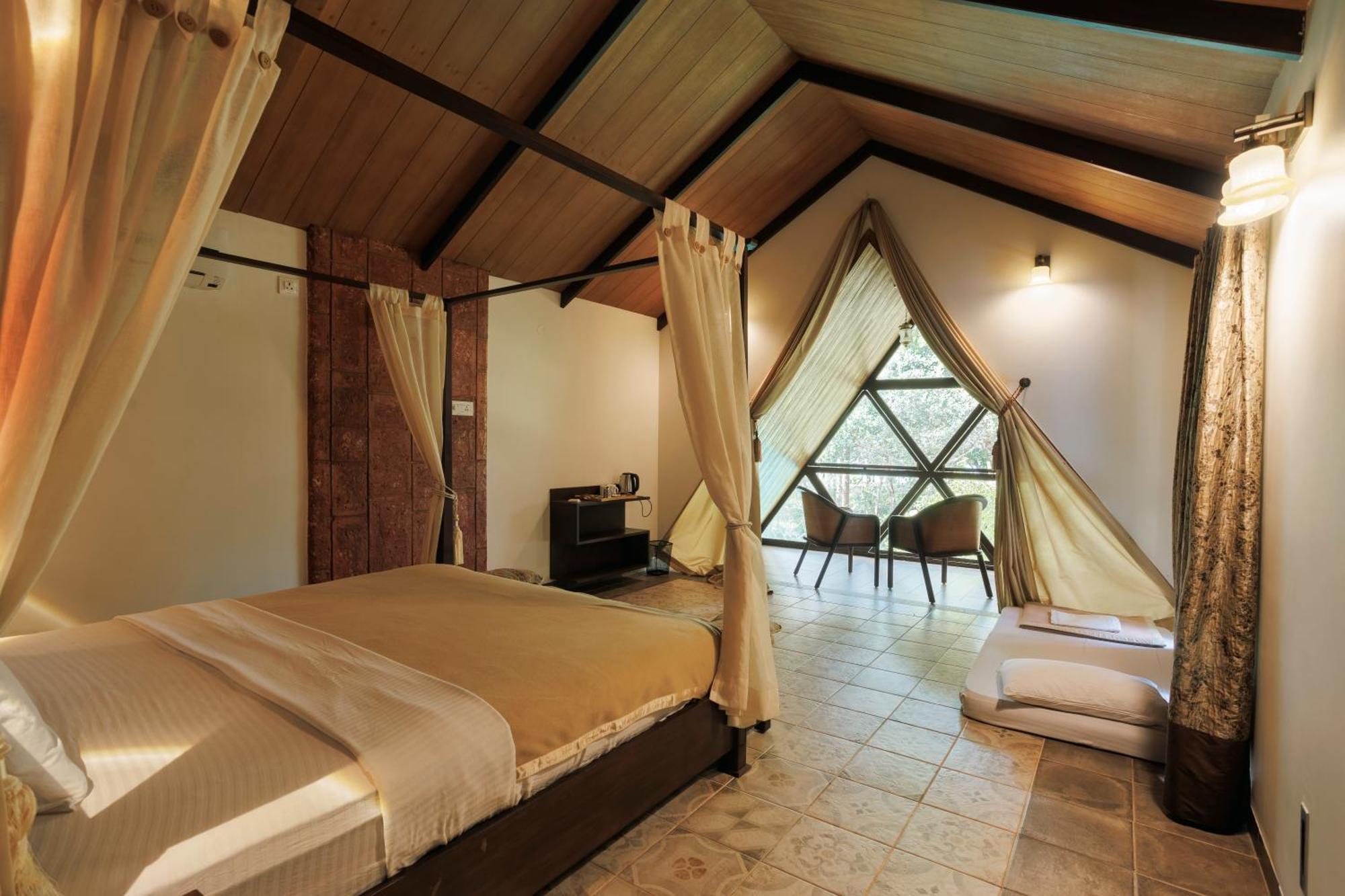 Sai Vishram Beach Resort Bainduru Luaran gambar