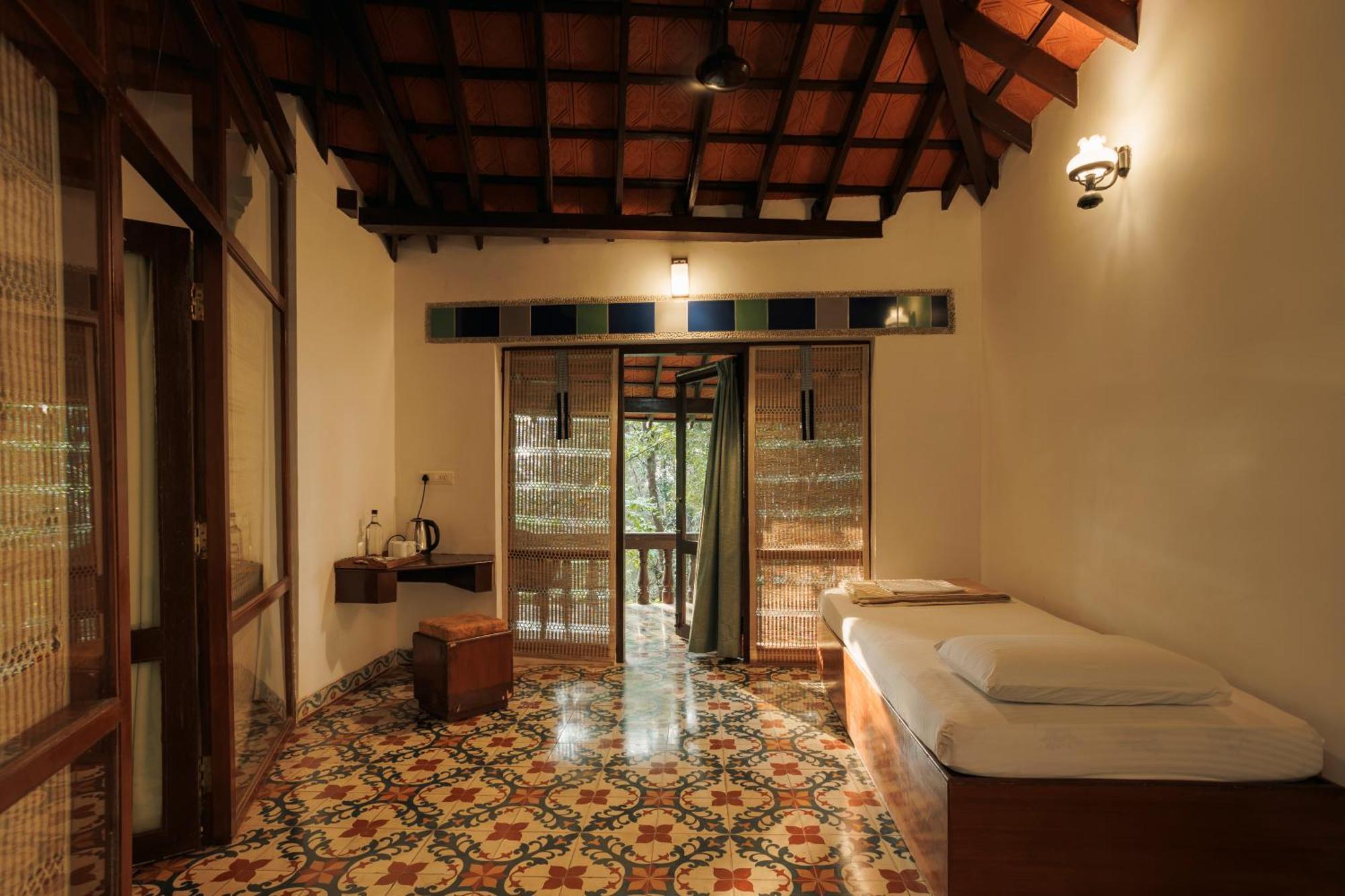 Sai Vishram Beach Resort Bainduru Luaran gambar