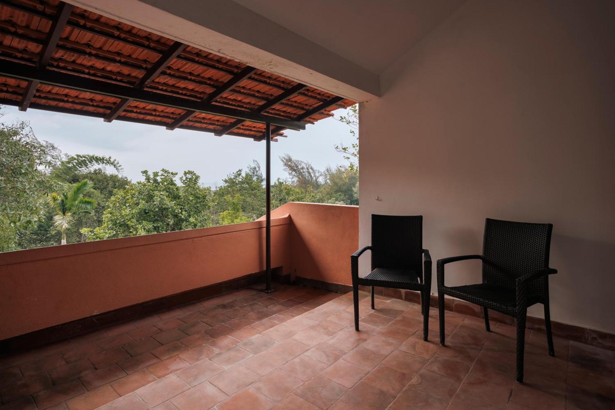 Sai Vishram Beach Resort Bainduru Luaran gambar